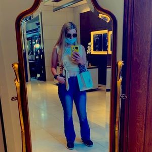 Meet your Posher, AK